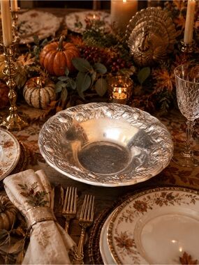 Vintage Wilton Armetale RWP Metal Decorative Serving Bowl with Embossed Rim